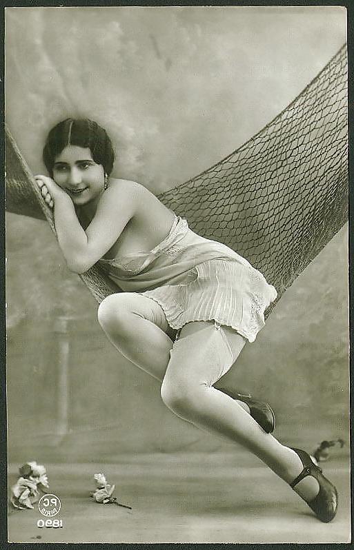 25P Old French postcards 9