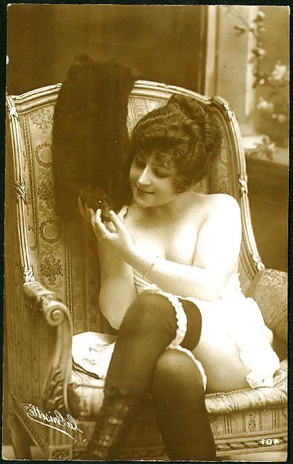 25P Old French postcards 9