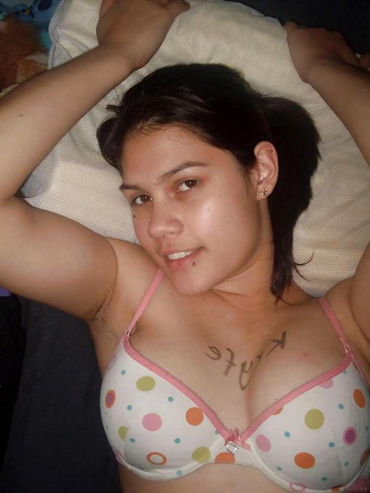 25P BEAUTIFUL BUSTY TEEN GIRL