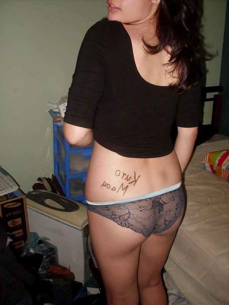 25P BEAUTIFUL BUSTY TEEN GIRL