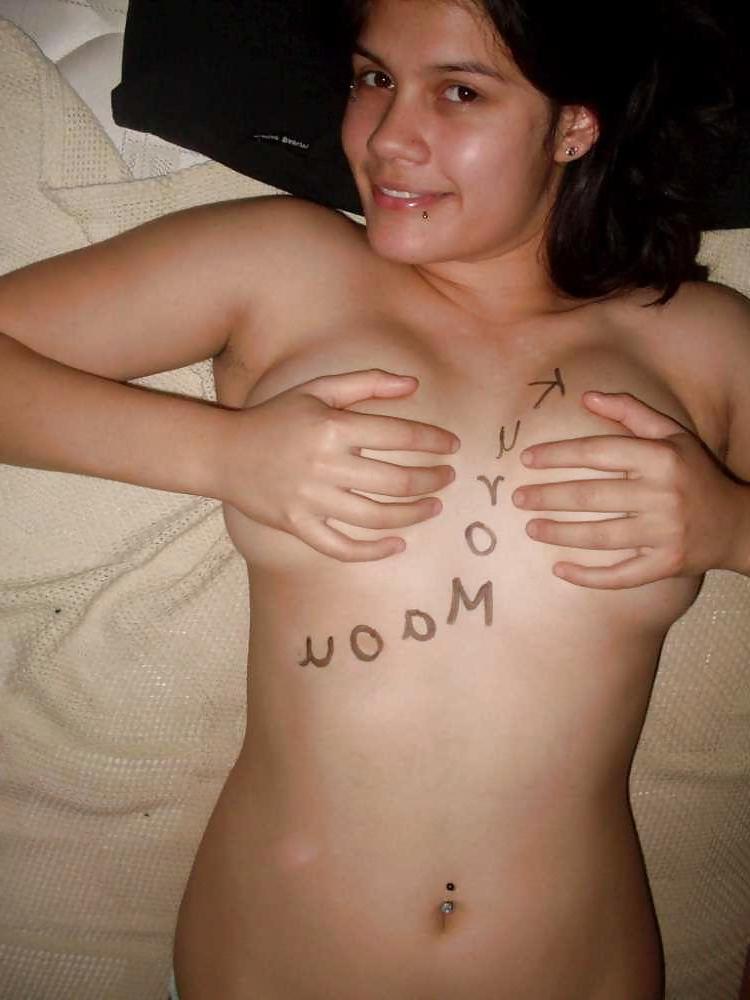 25P BEAUTIFUL BUSTY TEEN GIRL
