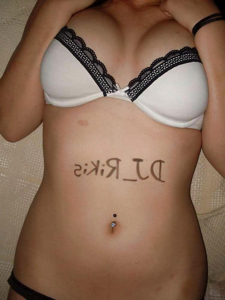 25P BEAUTIFUL BUSTY TEEN GIRL