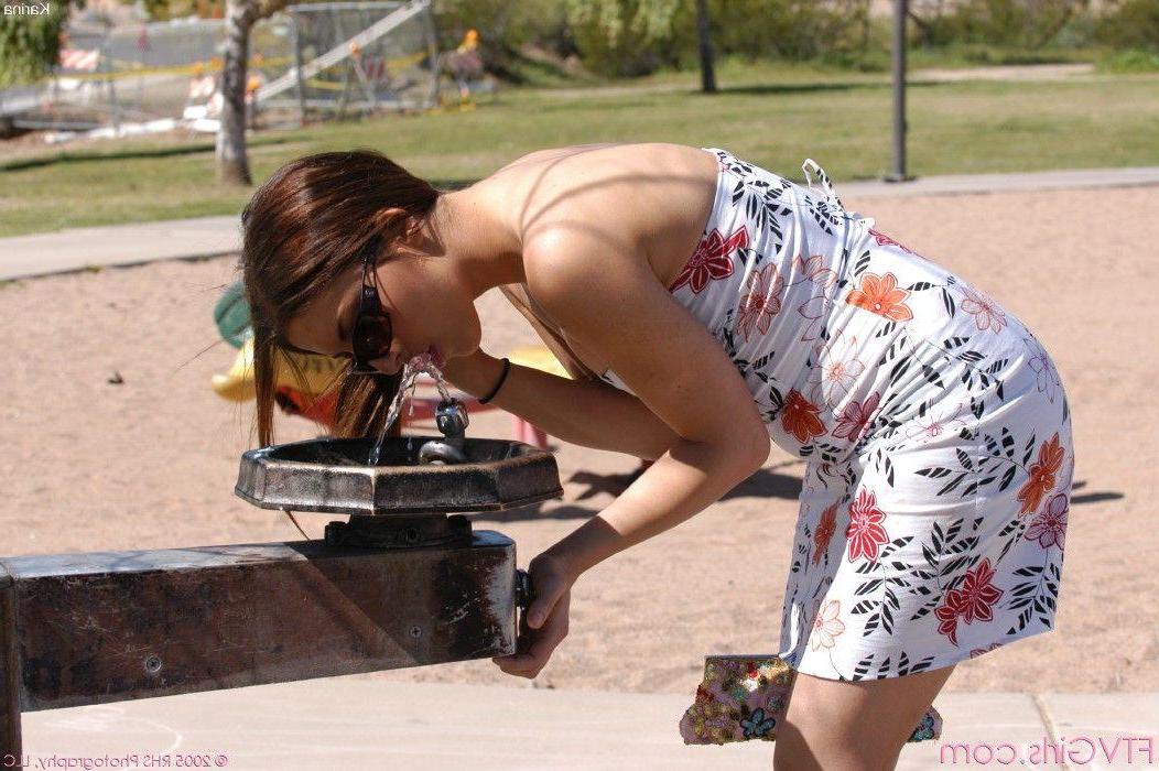 19P Pictures of Karina Kay showing her amazing body