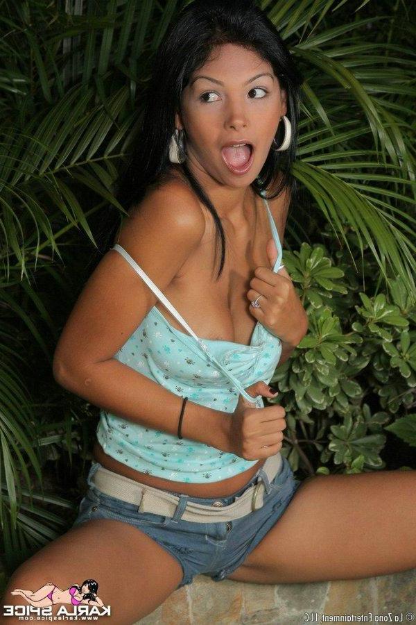 15P Pictures of teen Karla Spice getting you hard with her hot body