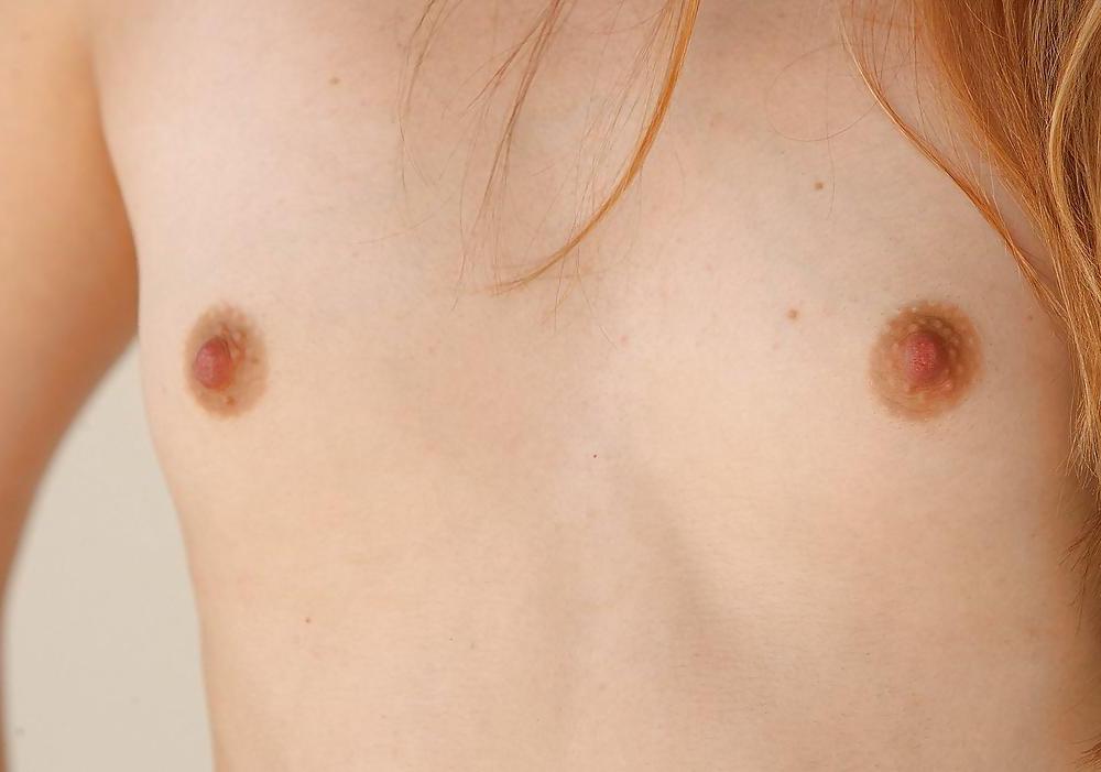 20P SMALL TITS IN SWIMSUIT