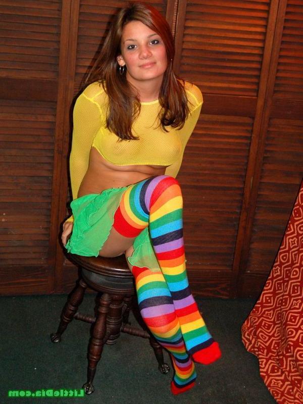 20P Pictures of Little Dia in long striped socks