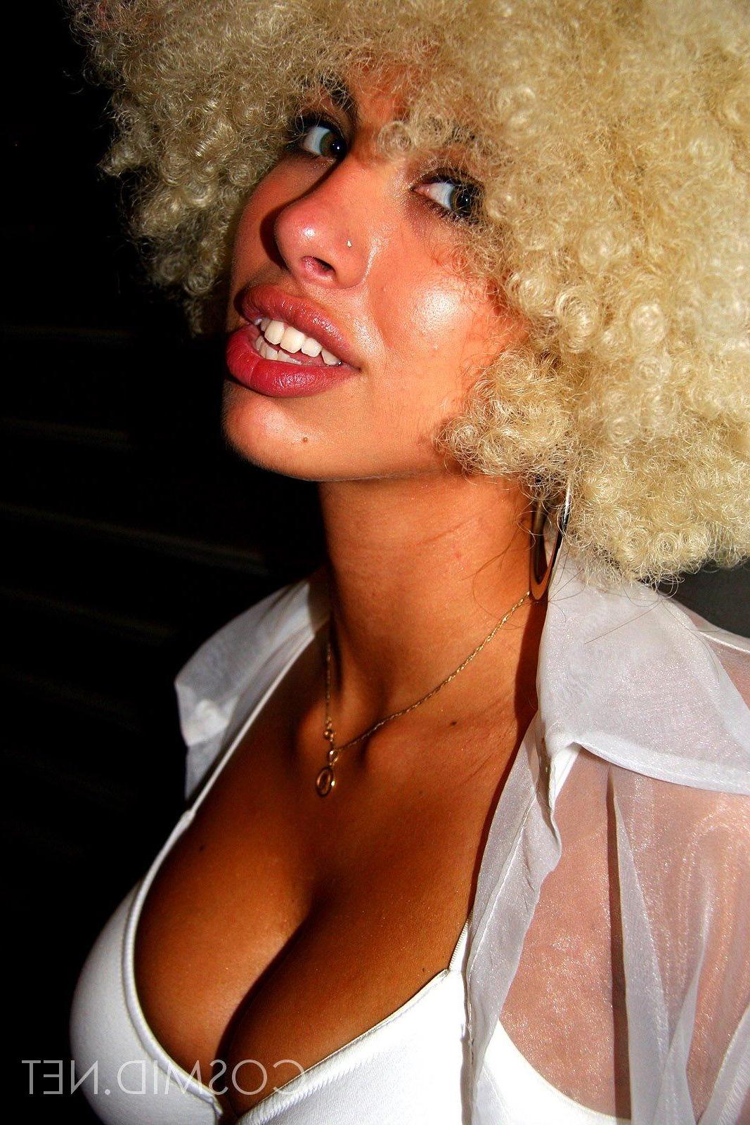 16P Pictures of Kathy dressed up for a sexy night of disco