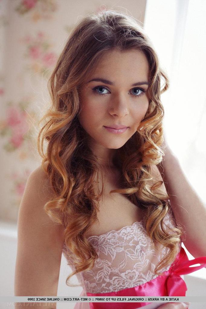 18P Her charming yet naughty looks oozing with irresistible appeal, Katie is a sure hit with her slender yet perky body with sexy butt.