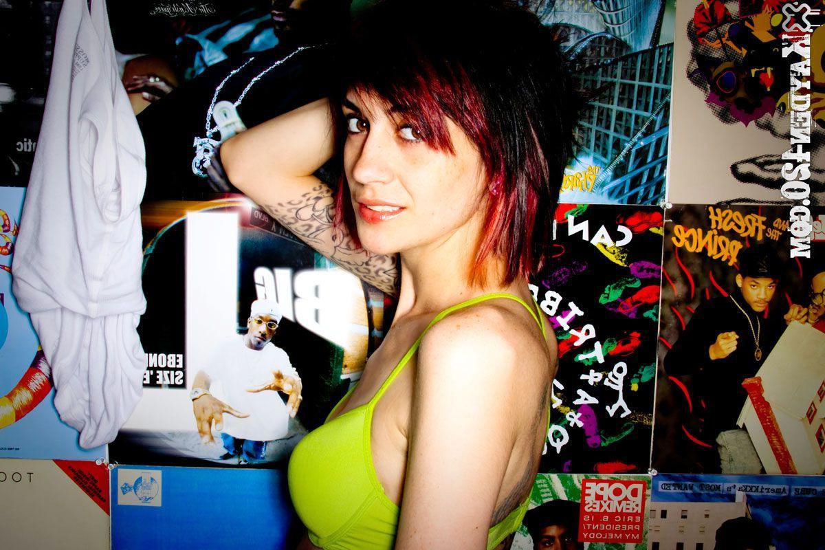 16P Pictures of Kayden 420 showing her fuckable teen body