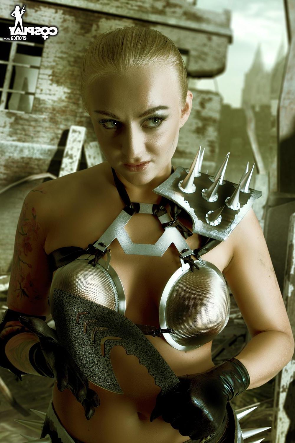 12P Blonde cosplay babe Kayla is a sexy warrior