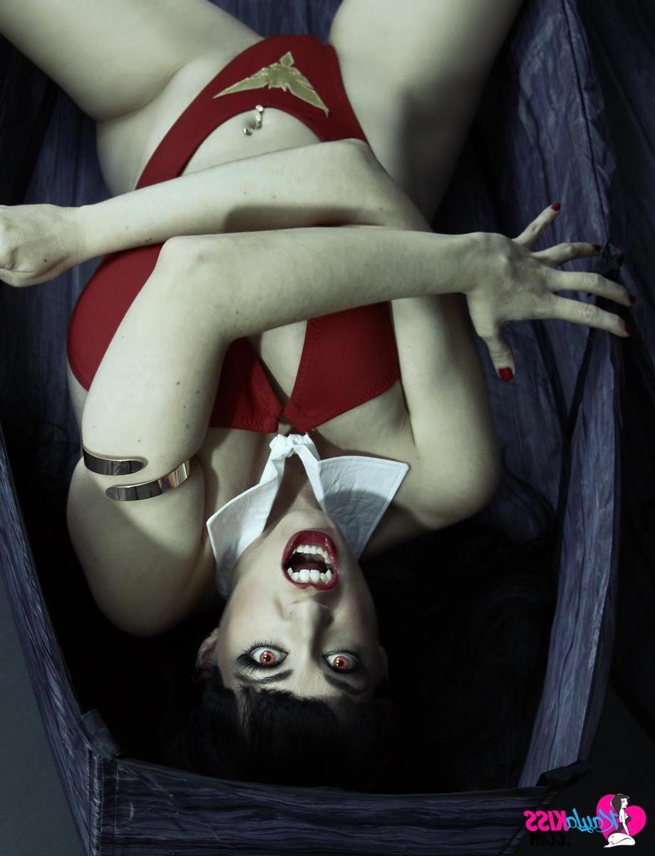 12P Kayla shows you her dark side....as Vampirella!