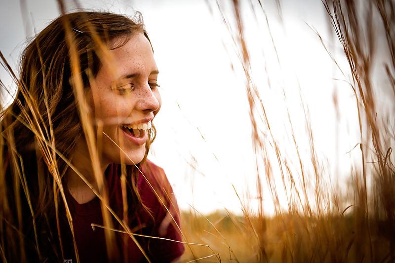7P Freckles In A Field