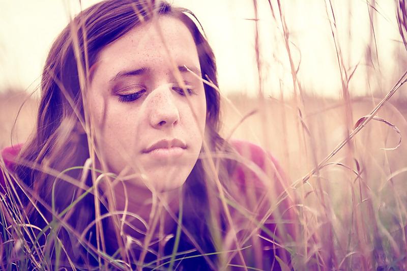 7P Freckles In A Field