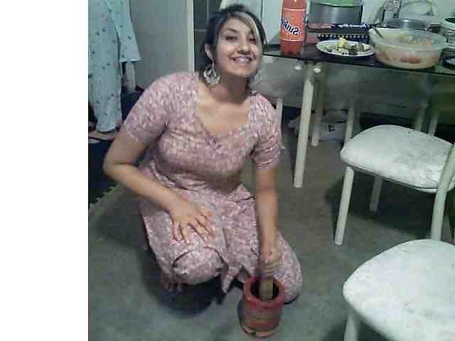 14P My pakistani women