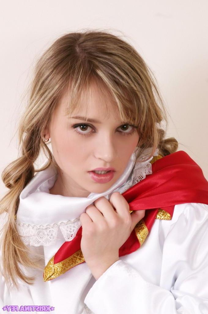 15P Pictures of Kristina Fey stripping out of a costume