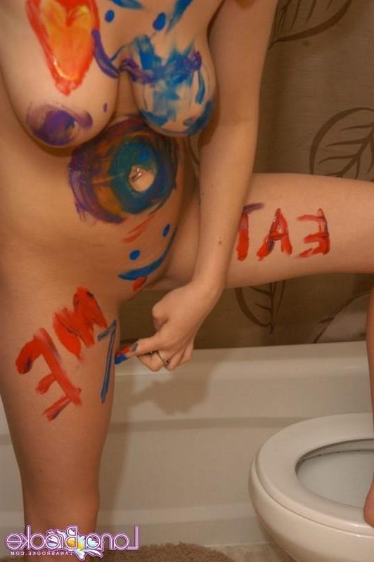 15P Busty teen Brooke paints her body