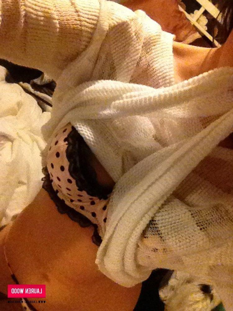 12P Lauren pulls off her top and lacy lingerie to reveal her sexy curves