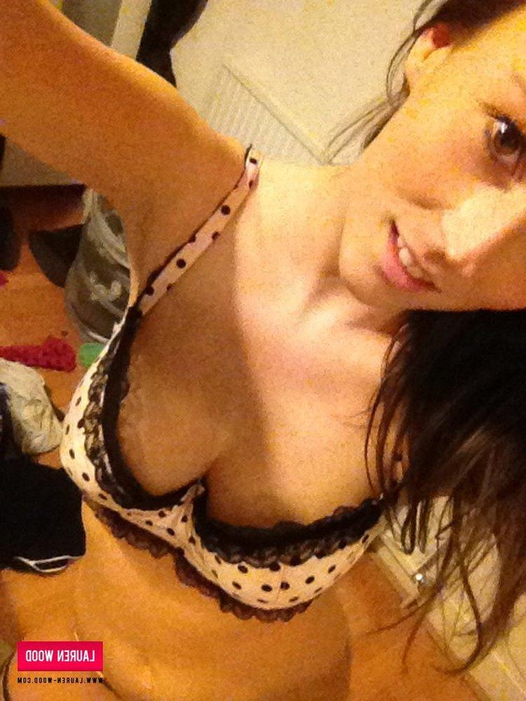 12P Lauren pulls off her top and lacy lingerie to reveal her sexy curves