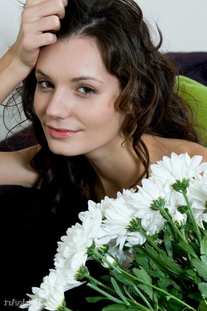 16P Beautiful teen Leila gets naked and gives you her flower