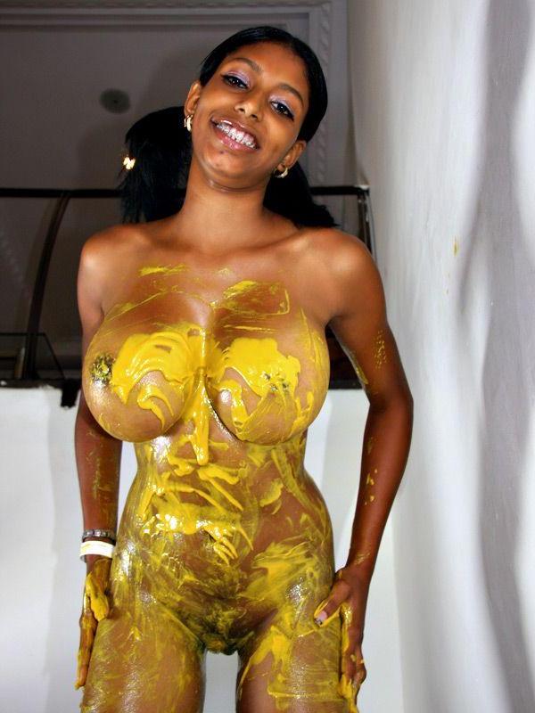 16P Pictures of teen Lil Chica getting all dirty for you