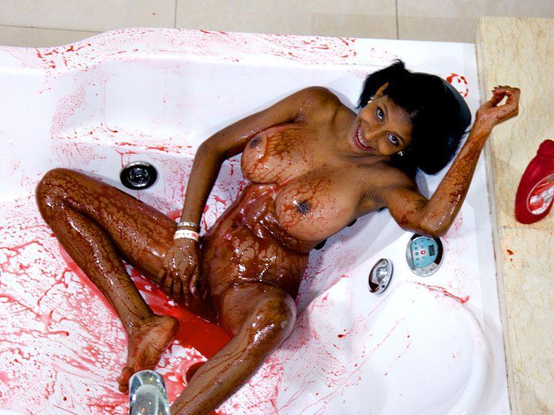 16P Pictures of teen cutie Lil Chica getting kinky with the body wash