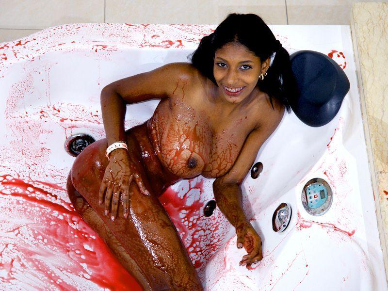 16P Pictures of teen cutie Lil Chica getting kinky with the body wash