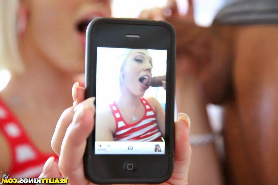 20P Pictures of Lily Luvs getting her hot body fucked hard