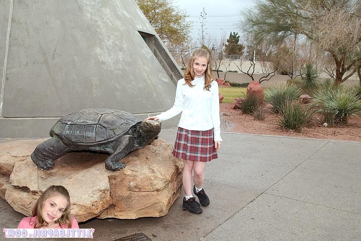 17P Schoolgirl Little April gets naked and waits for you