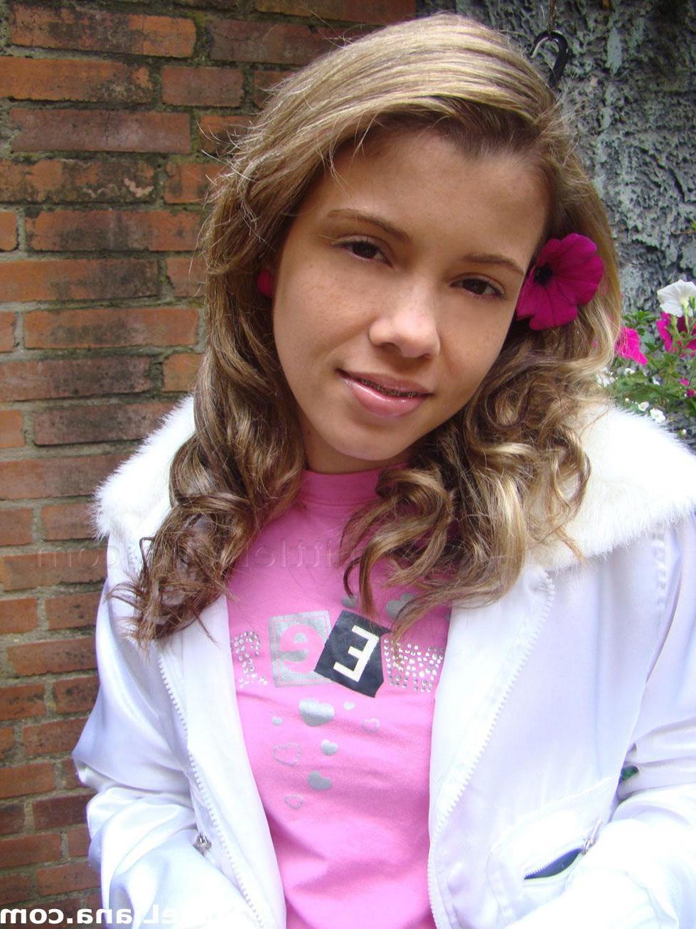 12P Pictures of Little Liana teasing with her cuteness outside