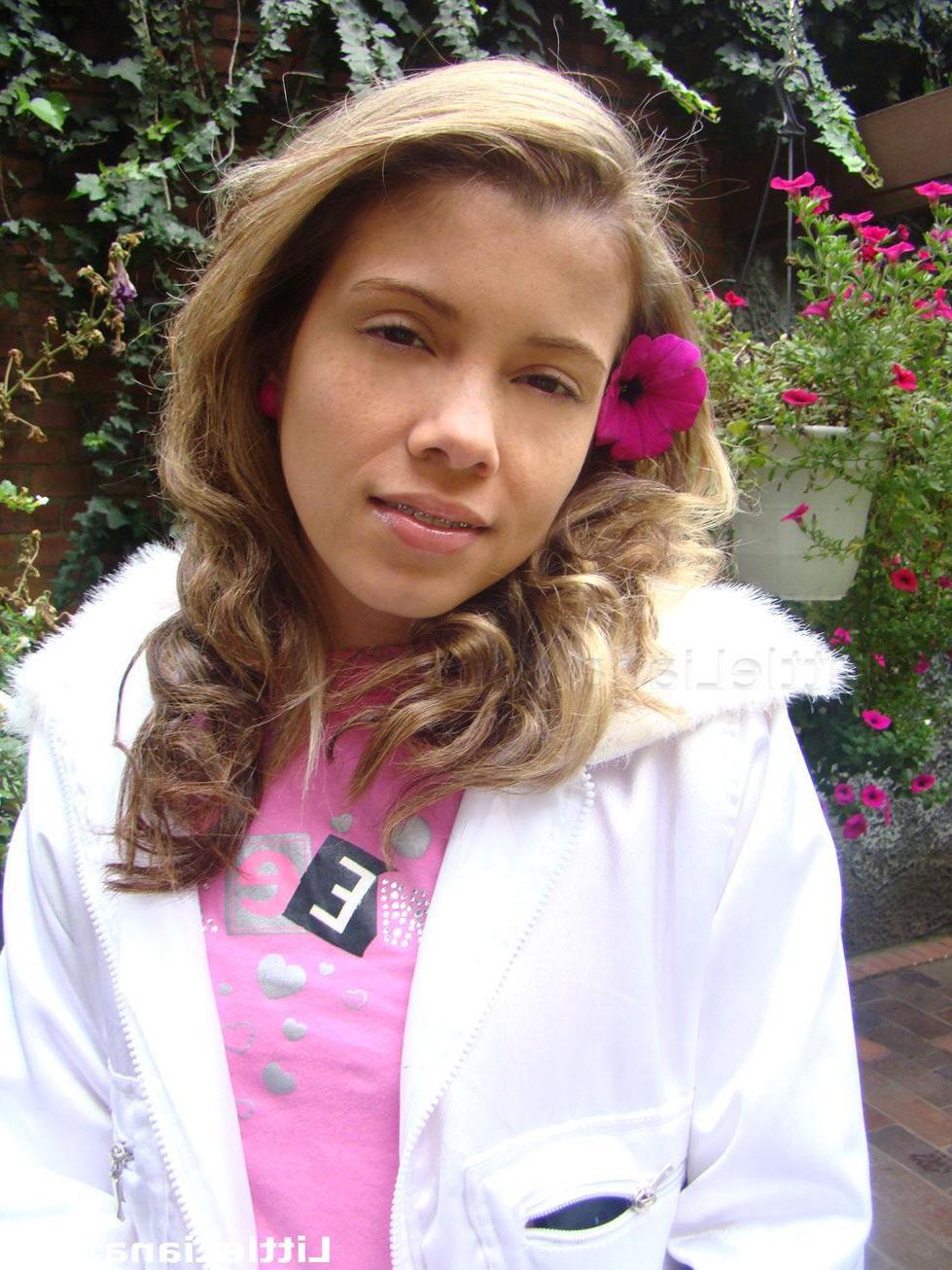 12P Pictures of Little Liana teasing with her cuteness outside