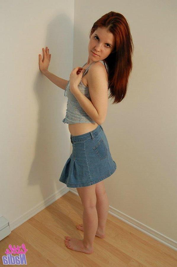 15P Pictures of Little Nadia naked ready and willing