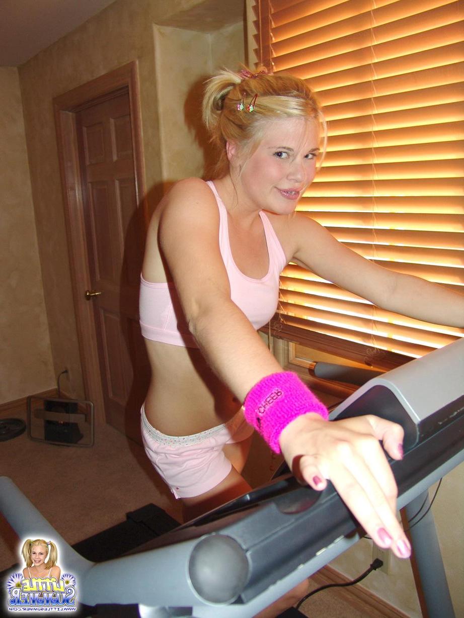 12P Pictures of Little Summer getting hot while she works out
