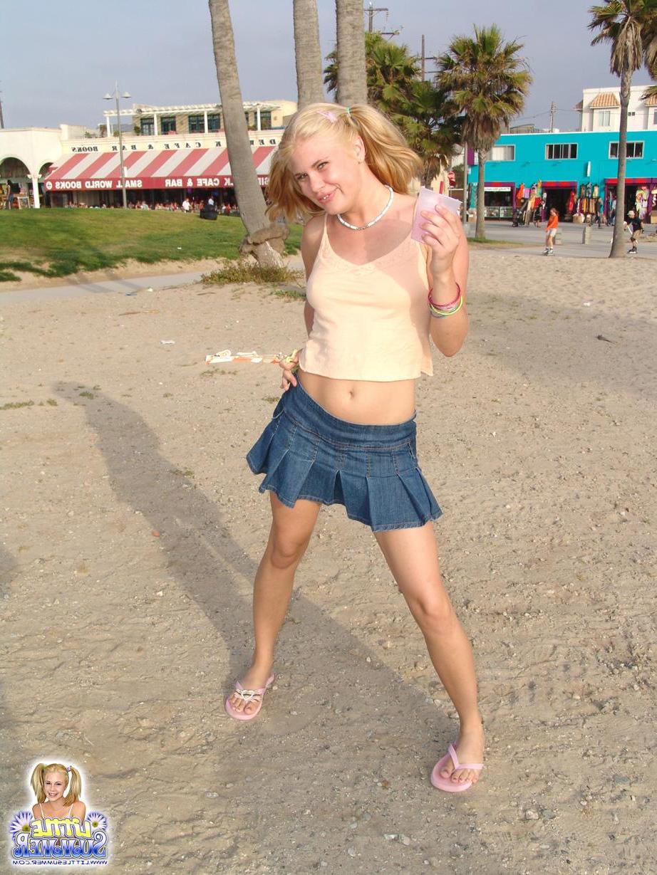 15P Little Summer hangs out on the beach