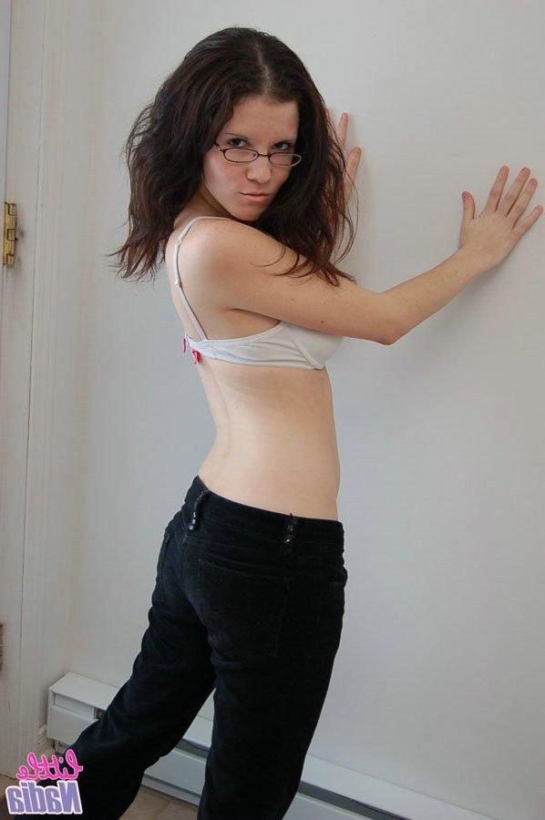 15P Pictures of teen cutie Little Nadia stripping naked just for you
