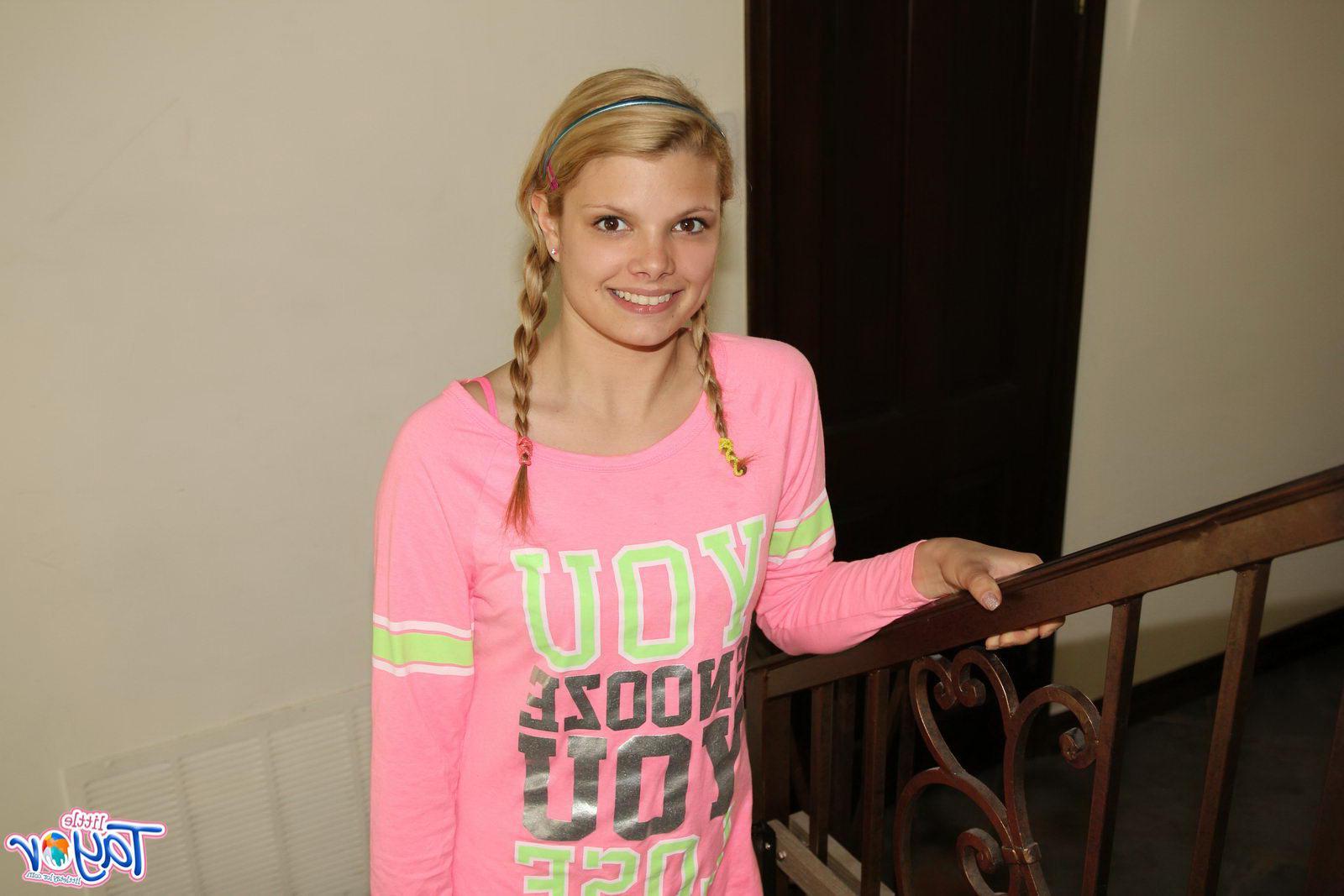 12P Pictures of blonde teen Little Taylor giving you her pussy on the stairs