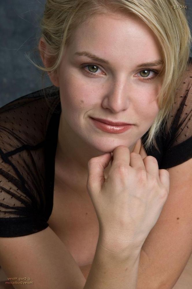 11P Blonde model Liz Ashley flashes her fun parts in the studio