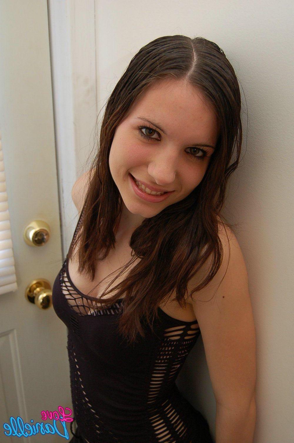 12P Pictures of teen slut Love Danielle teasing with her hot body