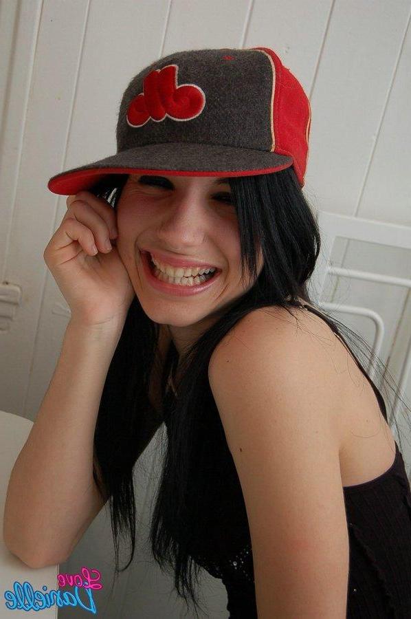 15P Pictures of teen Love Danielle strutting her hot body to tease you