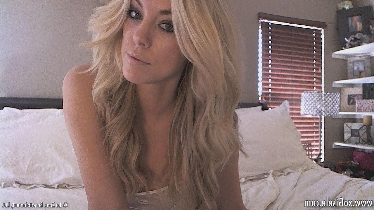15P Gisele brings you in her bedroom where she gives you a taste of what kind of action happens in there