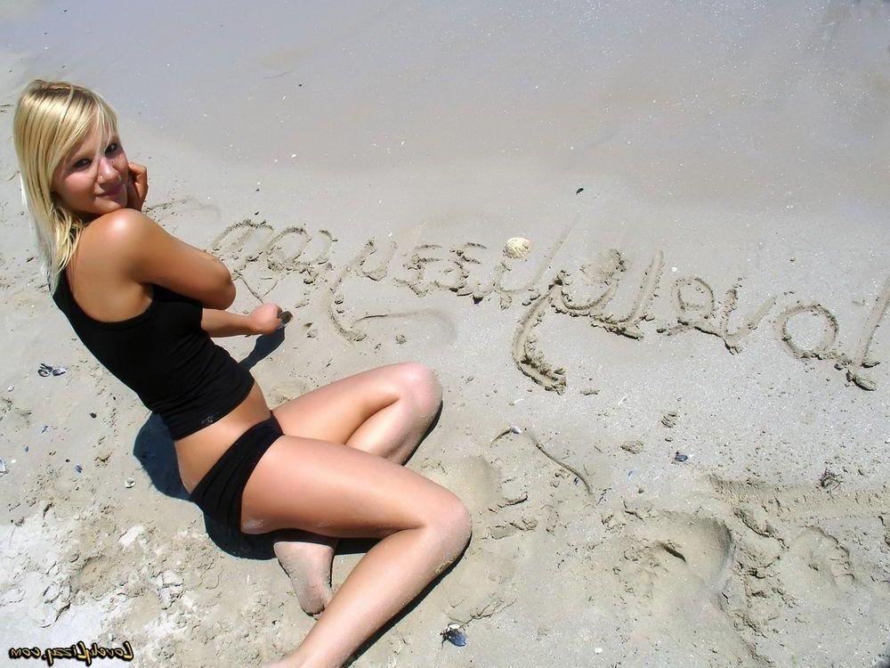 14P Pictures of Lovely Lizzy teasing your cock with her incredible body