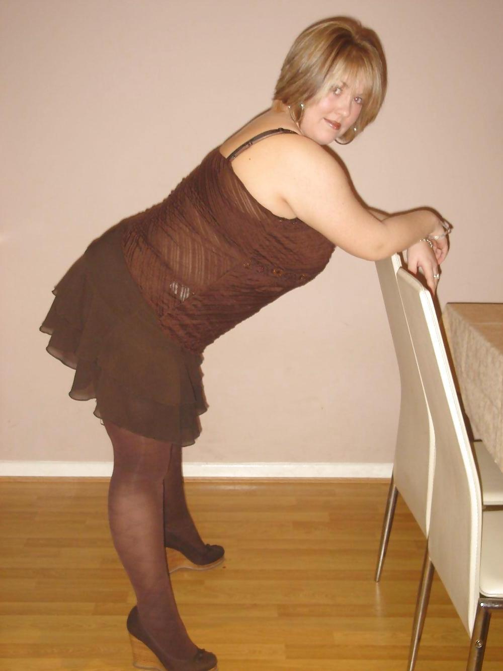 14P This girl has the kind of body I love!