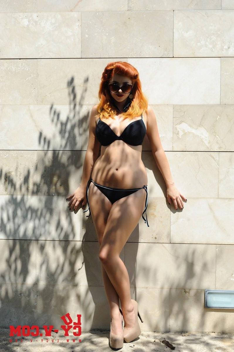 12P Lucy V strips from her little black bikini in the back yard