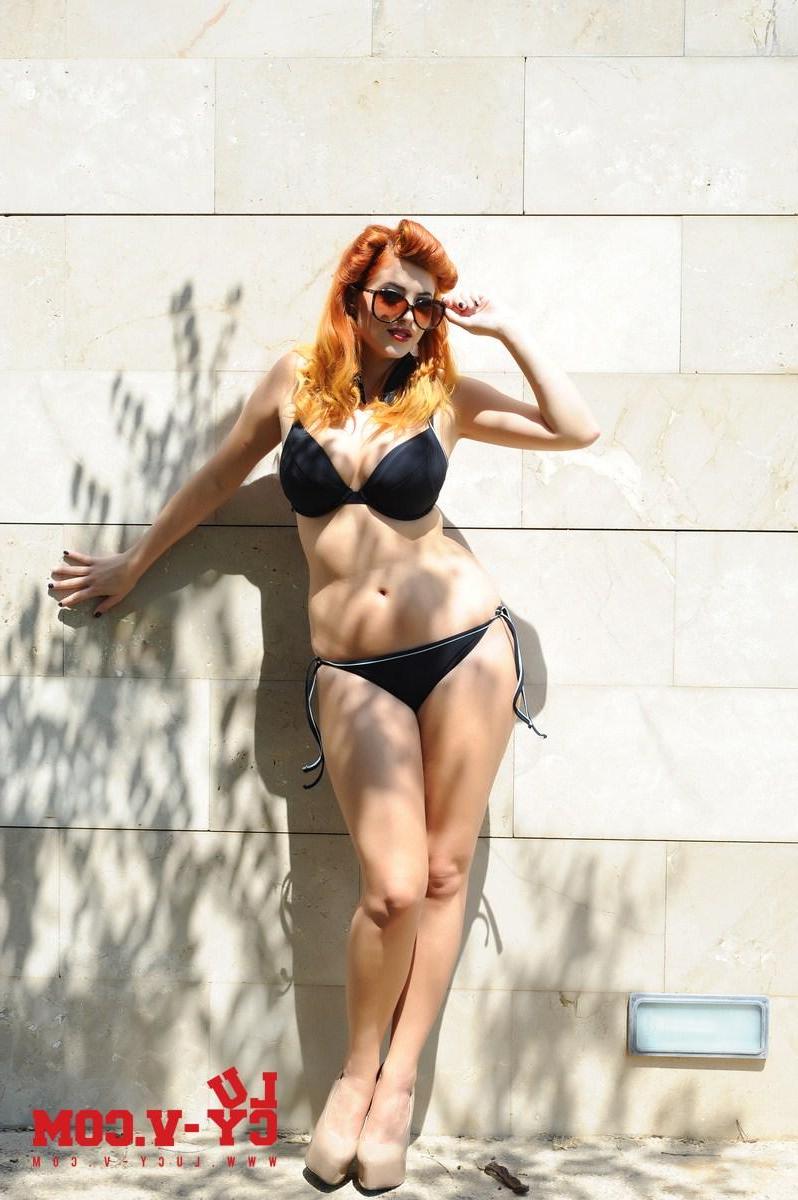 12P Lucy V strips from her little black bikini in the back yard