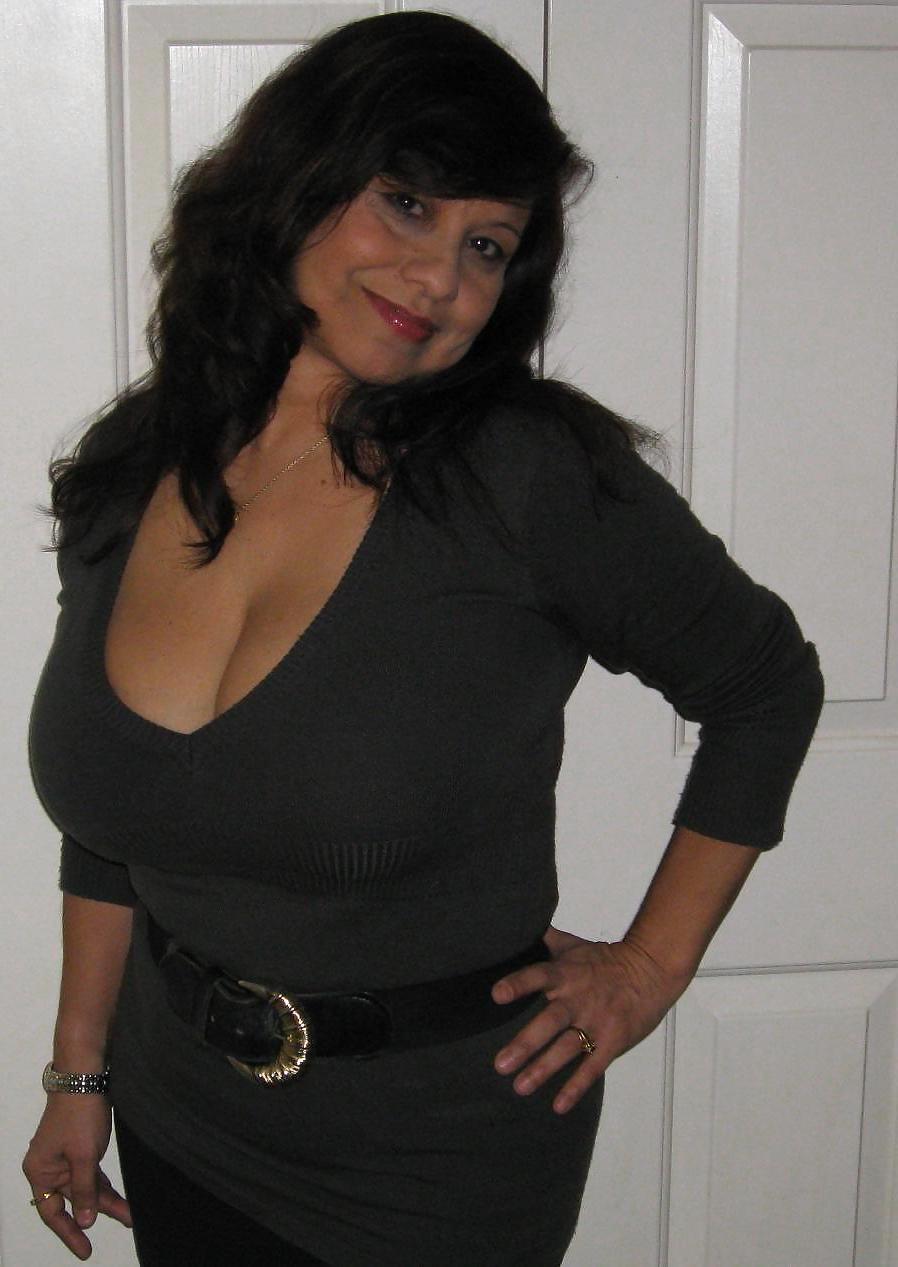25P Mature Lover 051... More Ladies Who Has A Seductive Breast