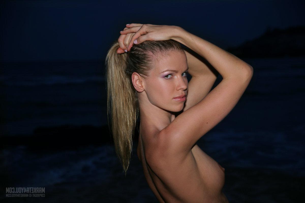 16P Pictures of teen Marketa 4 You showing off her nude body