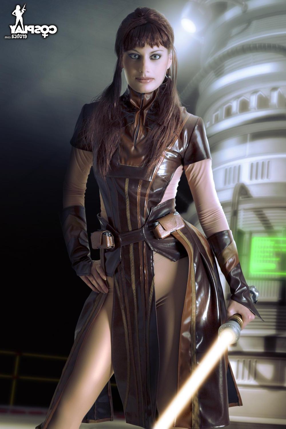 12P Super hot cosplayer Marylin will put an end to the Sith once and for all