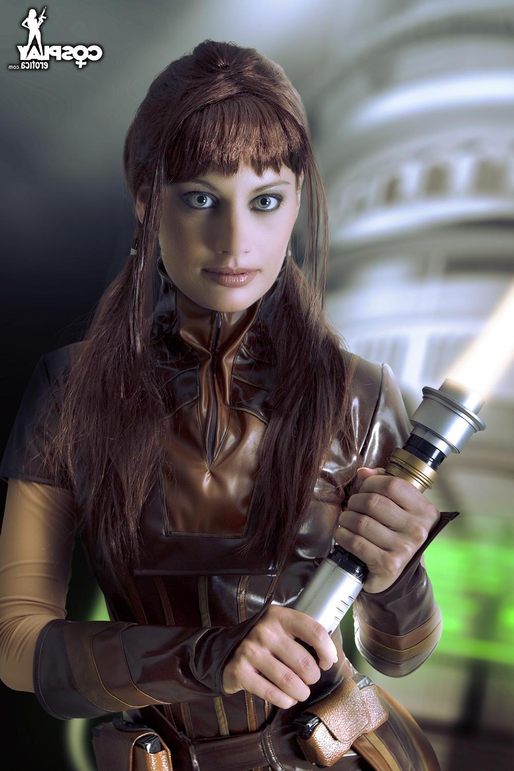 12P Super hot cosplayer Marylin will put an end to the Sith once and for all