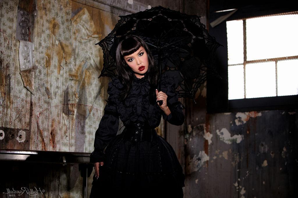 16P Hot asian pinup Masuimi Max exposes her body in this grunge set