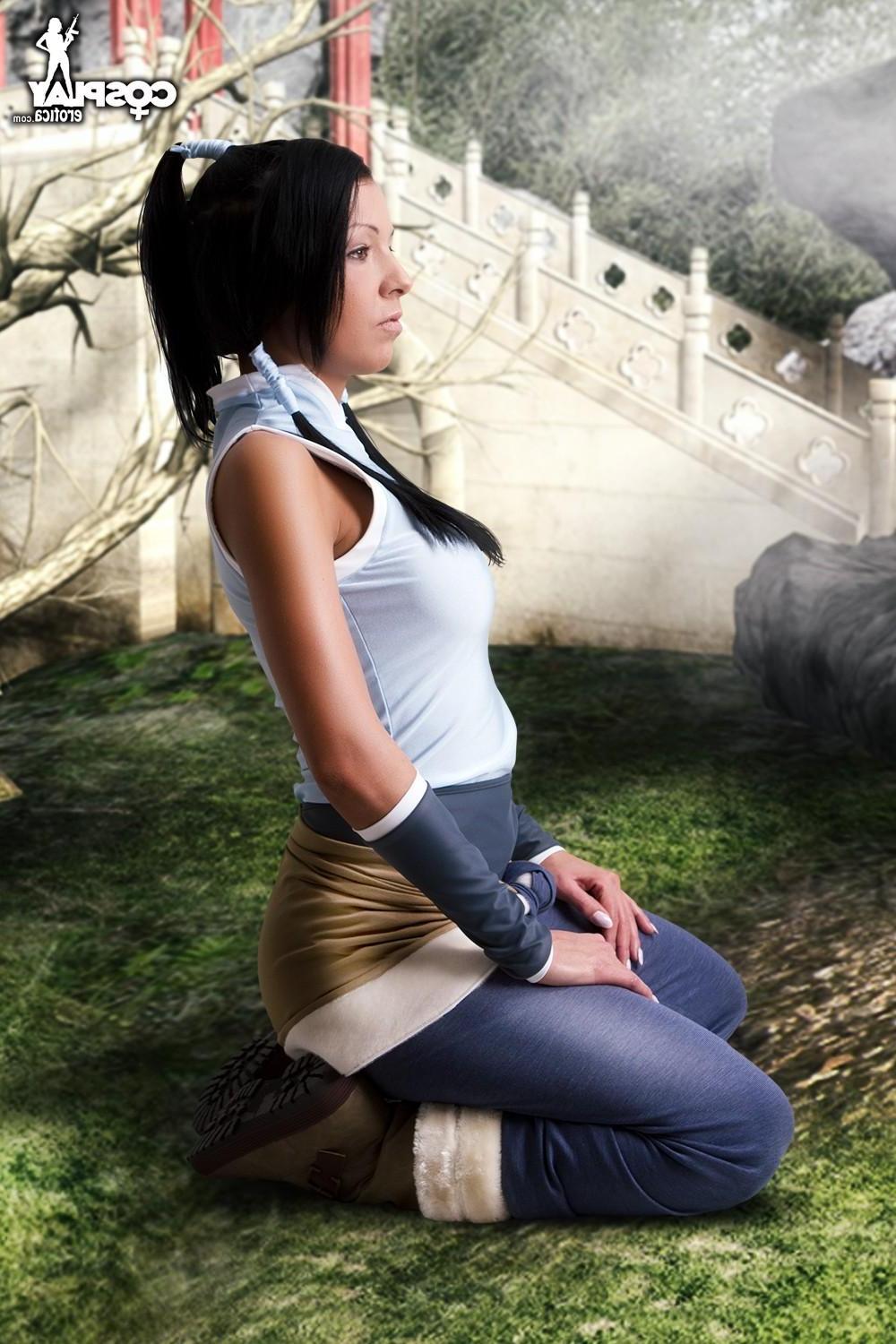 12P Sexy cosplayer Mea Lee is ready to kick some ass with her hot body