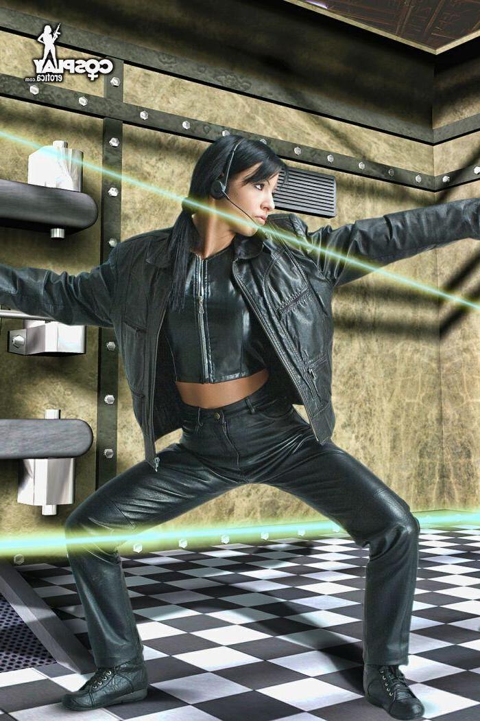12P Hot cosplay girl Mea Lee is on a heist and gets turned on